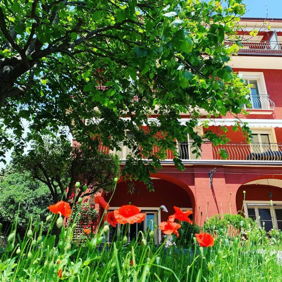 La Fabrique A Poupees - Chambres Et Appartements De Charme Au Coeur De Menton Exterior foto