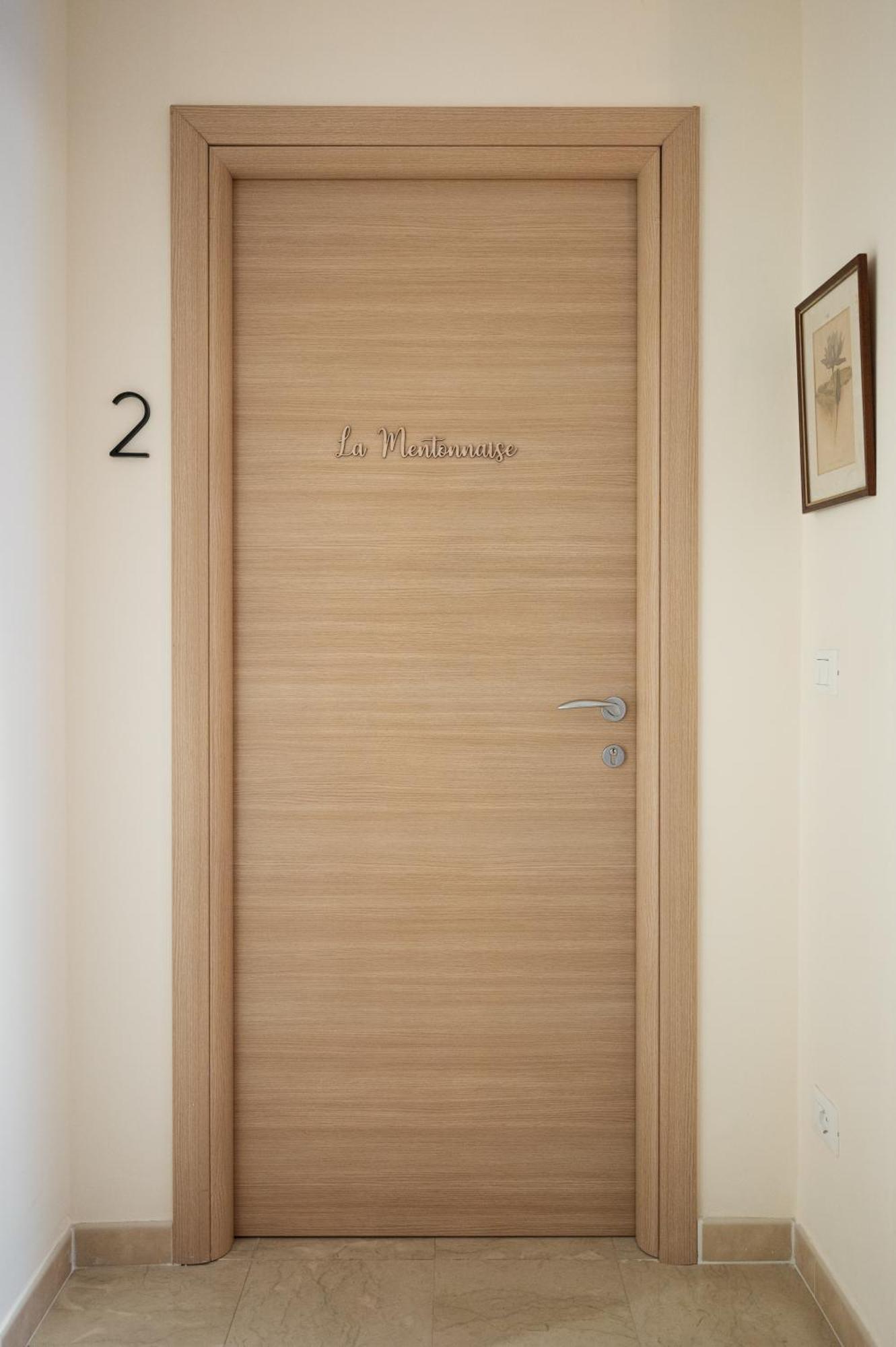 La Fabrique A Poupees - Chambres Et Appartements De Charme Au Coeur De Menton Exterior foto